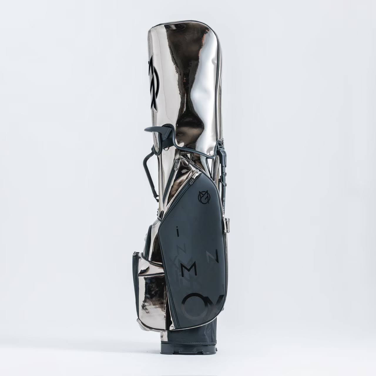 Exclusive Stand Bag | Silver Armor