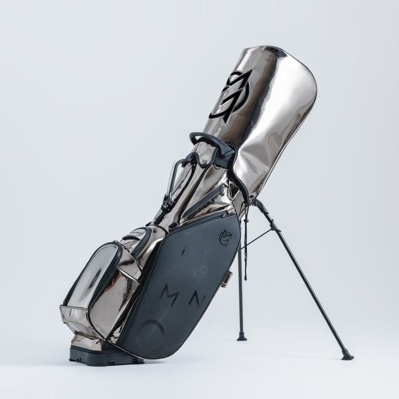 Exclusive Stand Bag | Silver Armor